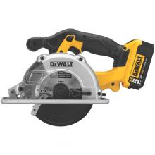 DeWalt DCS373P2 - 20V MAX* Lithium Ion Saw Kit